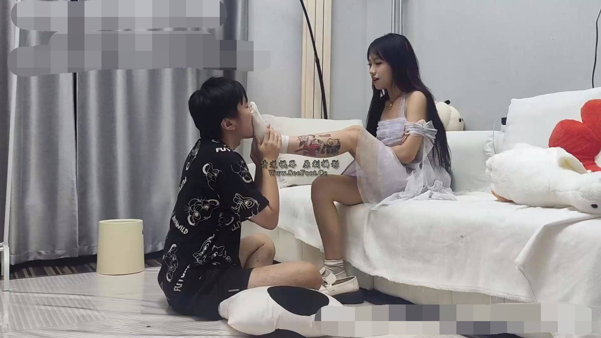 美少女茜茜的美脚[00_00_59][20240205-152704].jpg