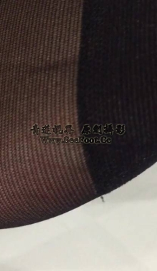 【网友作品】表姐熟睡后偷偷摸摸闻原味黑丝脚