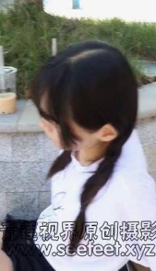 【免费视频】运动鞋里的肉丝脚.誉铭传媒