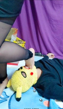 【心魔】近距离狂甜少妇黑丝臭脚