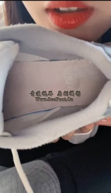 【网友定制】不知名女网友自录**视频流出